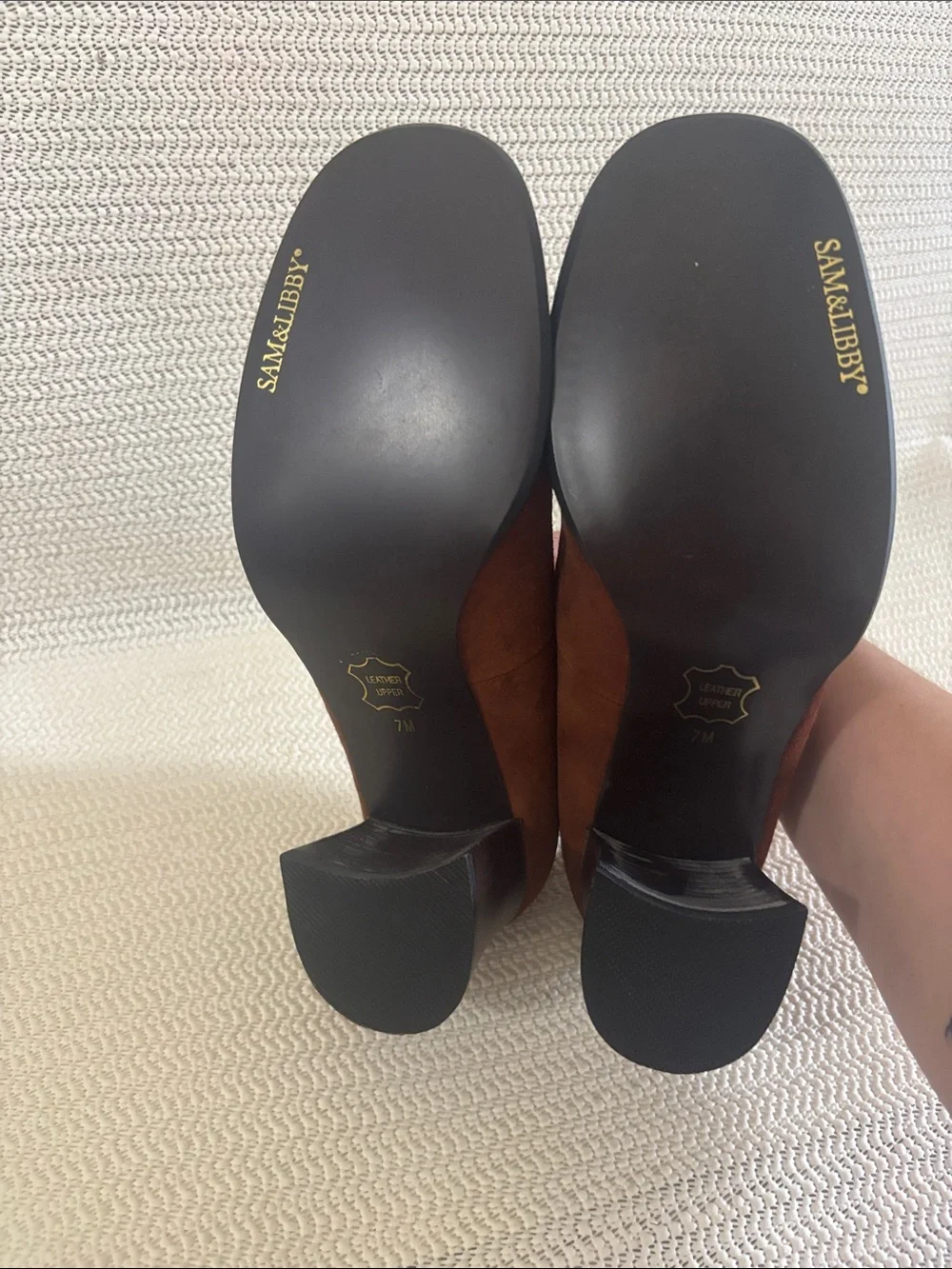 Sam & Libby Women's Brown Suede Heels